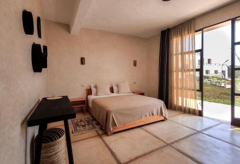 Номер Стандарт Трехместный, Tassourt Lodge