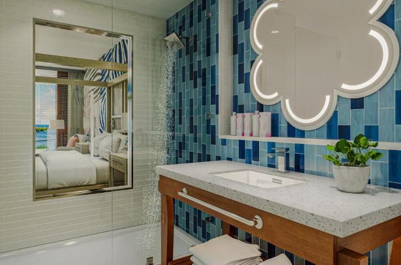 اتاق لوکس, Sandals Royal Curacao All Inclusive Couples Only