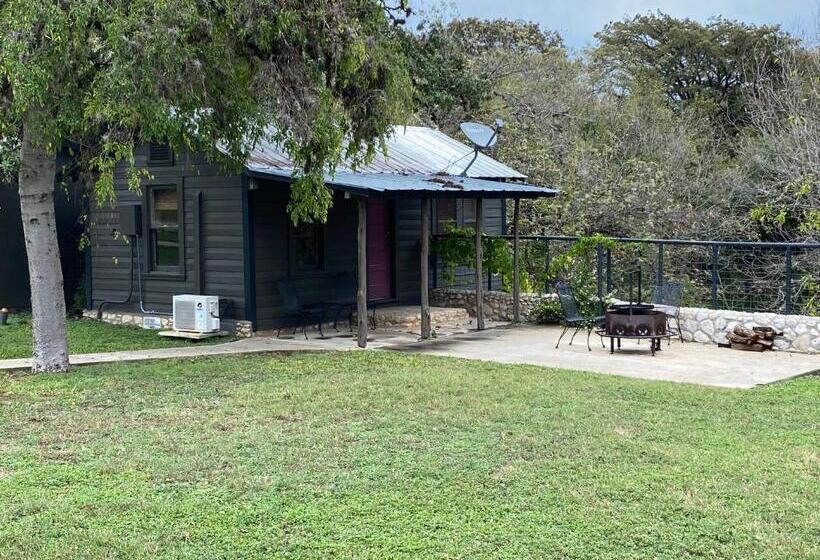 Номер Economy, The Springs Retreat