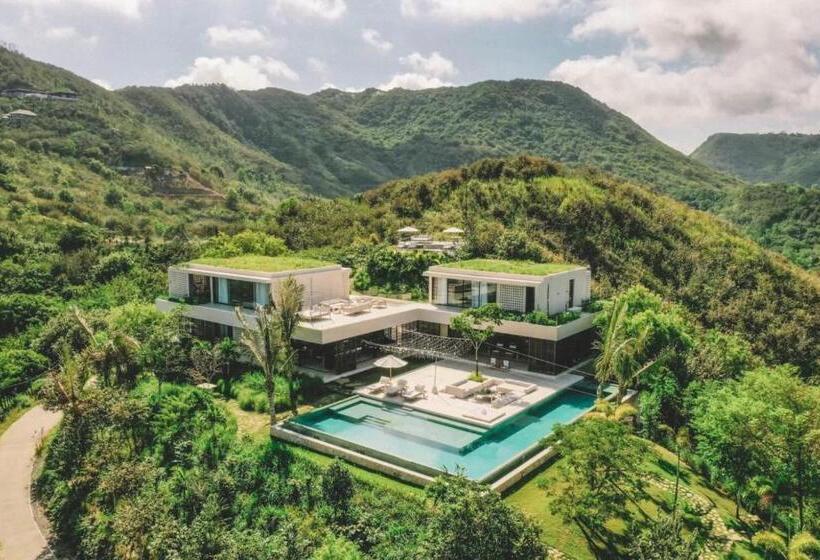 4 Yatak Odalı Villa, Tampah Hills