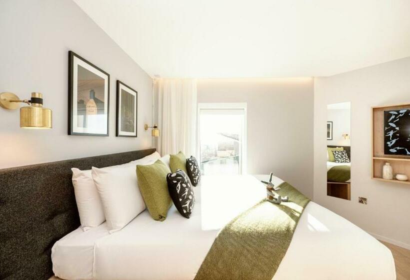 Студия Superior, Wilde Aparthotels London Paddington