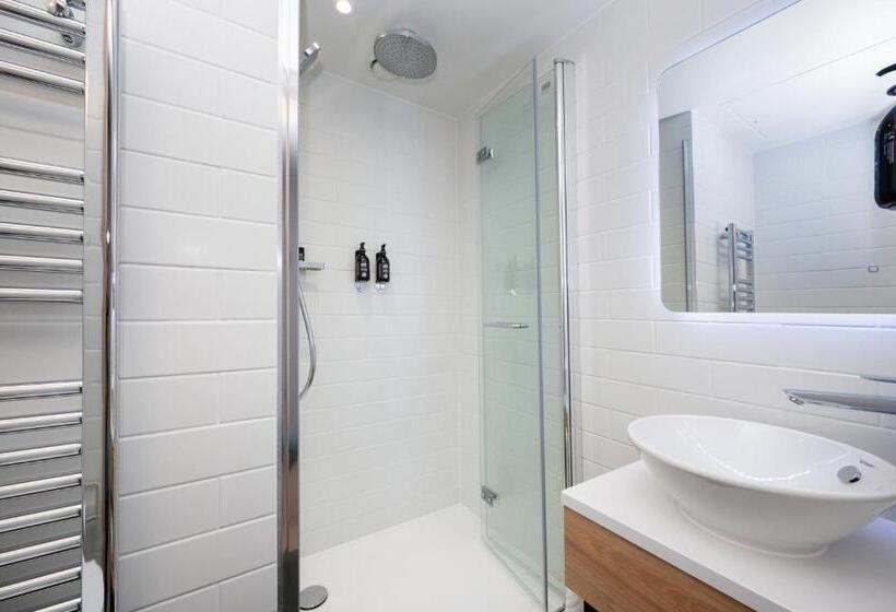 Студия Стандарт, Wilde Aparthotels London Aldgate Tower Bridge