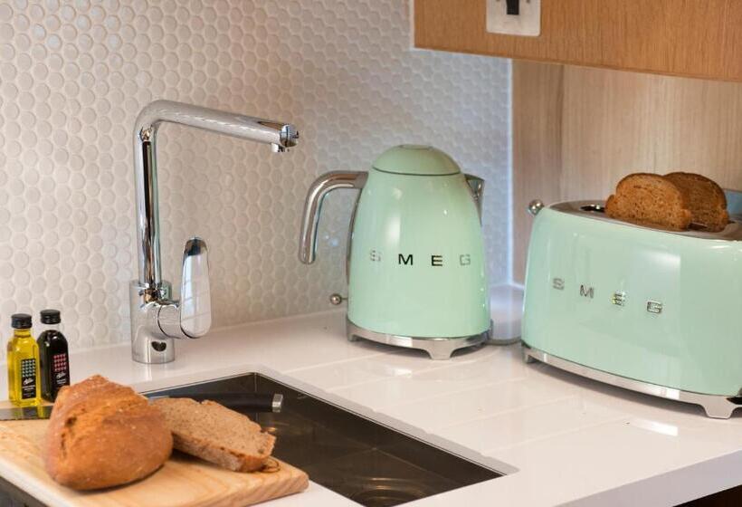 Студия Стандарт, Wilde Aparthotels London Aldgate Tower Bridge