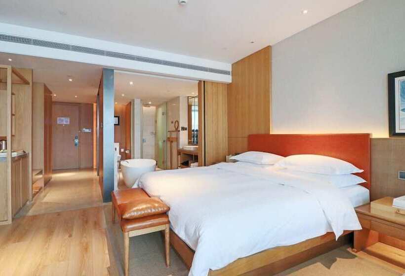 Номер Премиум Вид на Озеро, Voco Thousand Island Lake, An Ihg