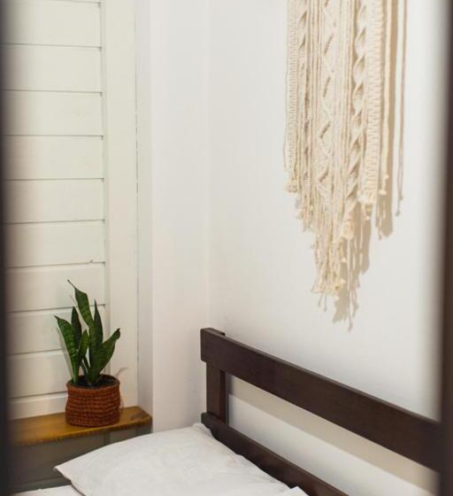 Quarto Estandar, Babitonga Hostel   100m Da Prainha