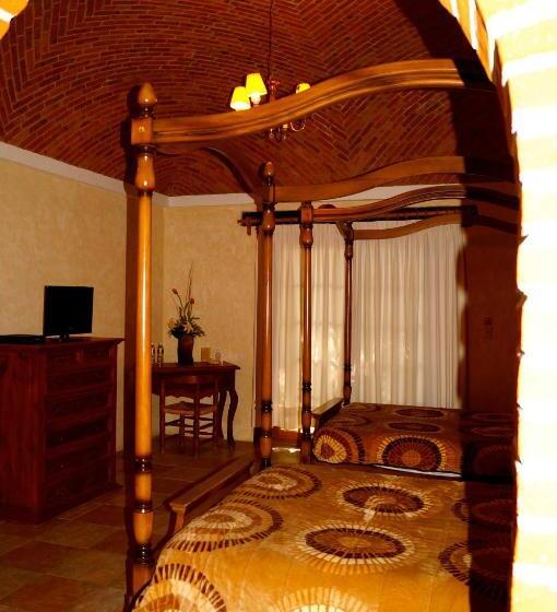 חדר סטנדרט שתי מיטות זוגיות, Atotonilco Hotel & Club