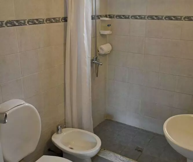 اتاق سوپریور چهار تخته, Abril Hotel Boutique