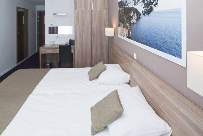 اتاق استاندارد, Adria