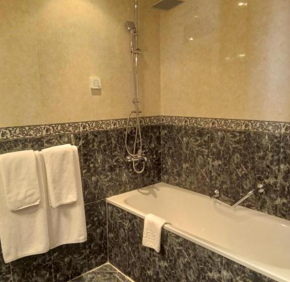 クラシックスイート, Anna Palace