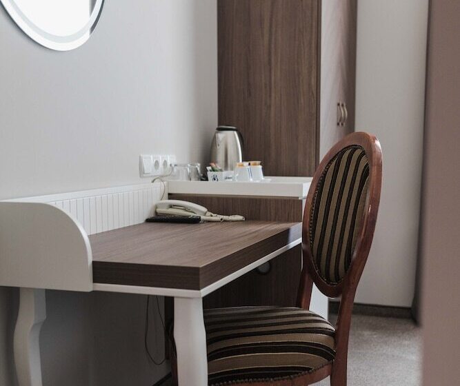 デラックスルーム, Anna Palace