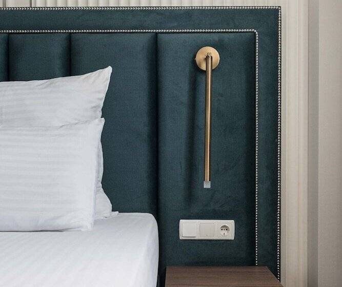 デラックスルーム, Anna Palace