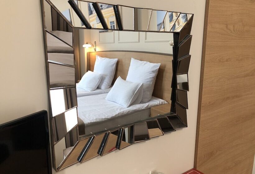 デラックスルーム, Anna Palace