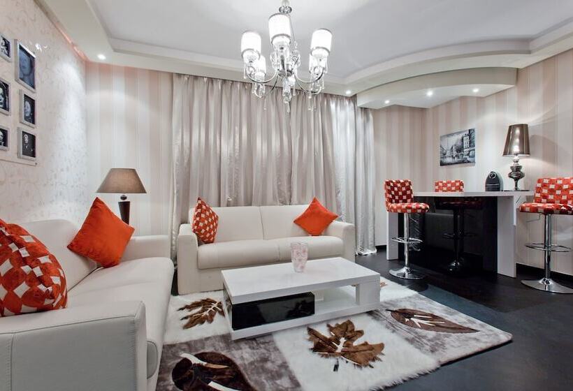 سوییت لوکس, Art Palace Suites & Spa