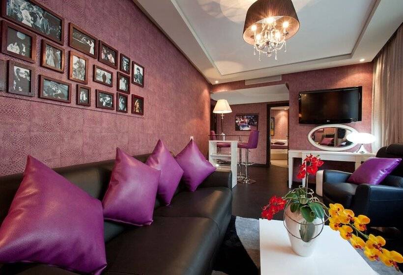 سوییت سوپریور, Art Palace Suites & Spa