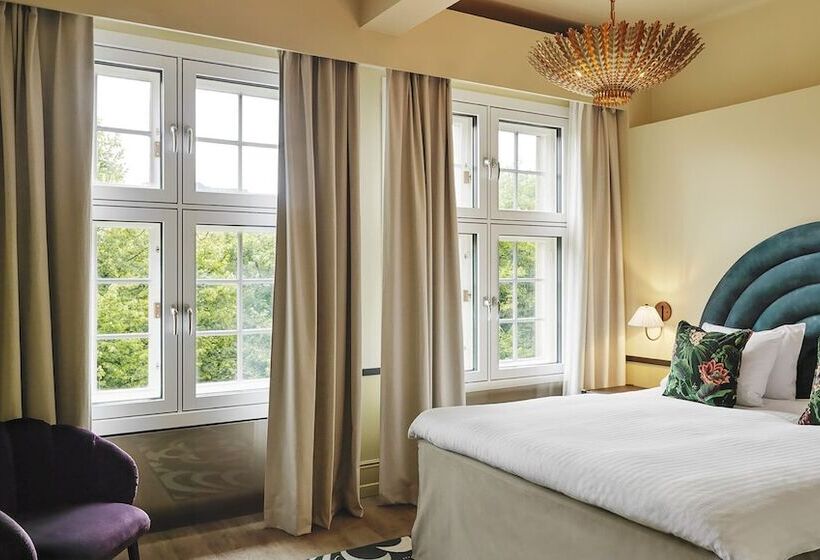 اتاق سوپریور, Christiania Teater