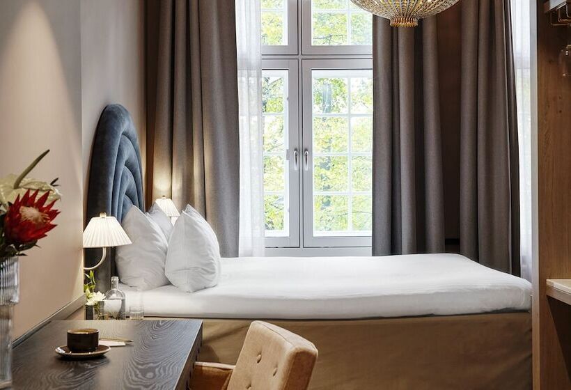 اتاق سوپریور, Christiania Teater