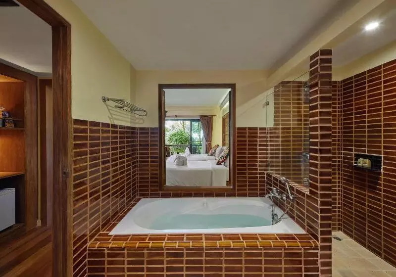 デラックスルーム, Khaolak Paradise Resort
