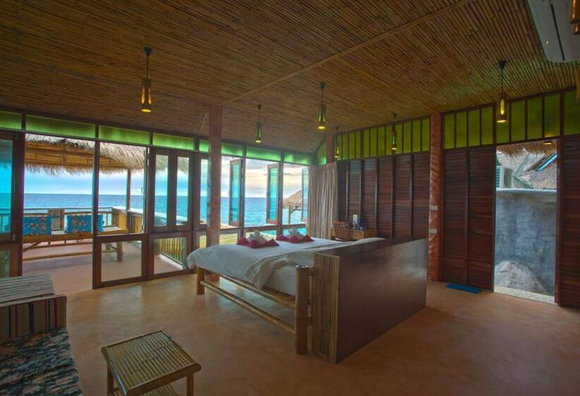 Номер Стандарт, Koh Tao Bamboo Huts