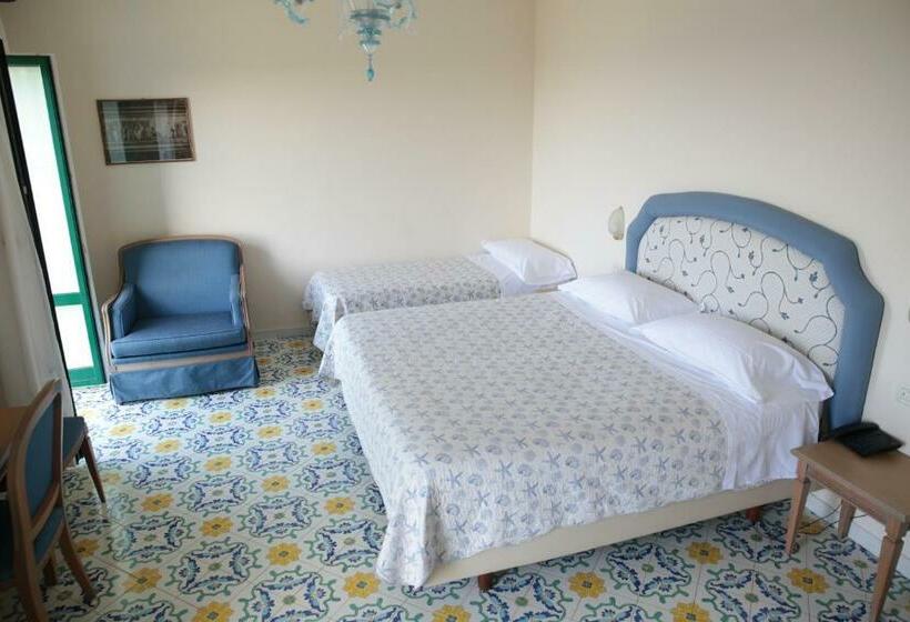 스탠다드 트리플 룸, La Badia