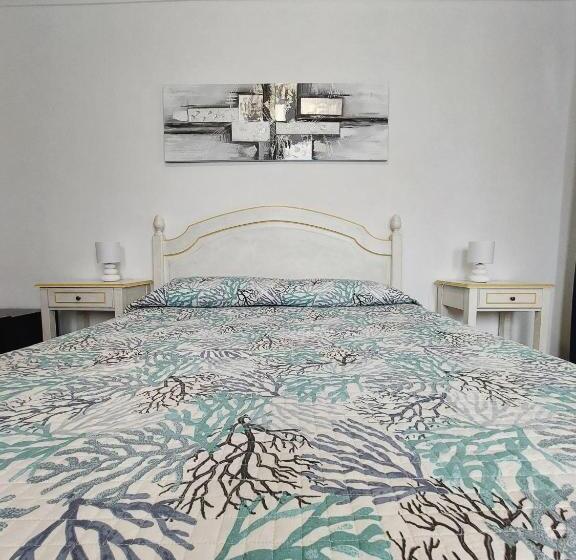 غرفة ديلوكس مطلّة علي البحر, La Rosa Hotel   Selinunte