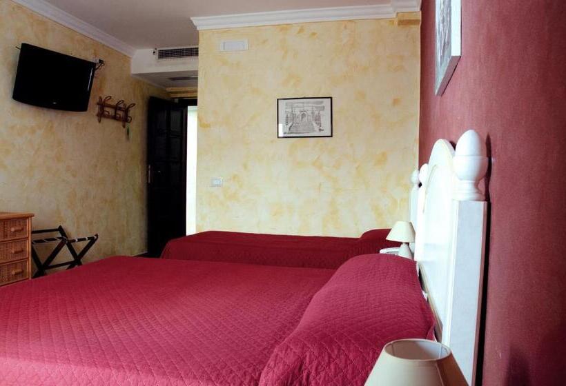 Номер Стандарт Трехместный, La Rosa Hotel   Selinunte