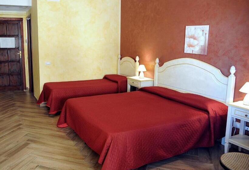 غرفة قياسية ثلاثية, La Rosa Hotel   Selinunte