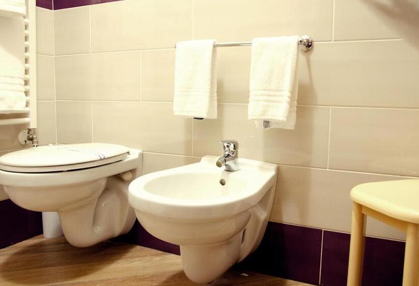 غرفة قياسية رباعية, La Rosa Hotel   Selinunte