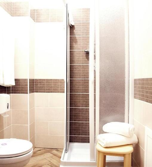 غرفة قياسية رباعية, La Rosa Hotel   Selinunte