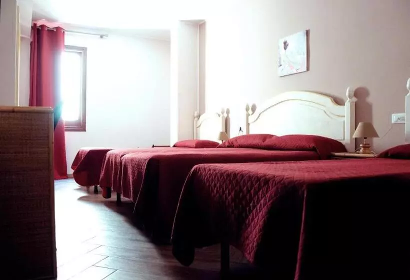 اتاق استاندارد چهار تخته, La Rosa Hotel Selinunte