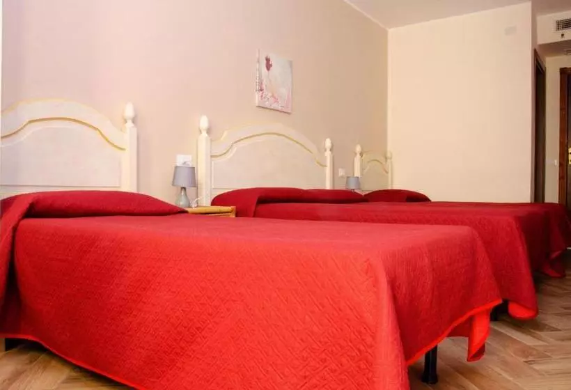 اتاق استاندارد چهار تخته, La Rosa Hotel Selinunte