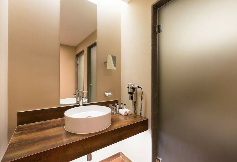 デラックスルーム, Nau Morgado Golf & Country Club