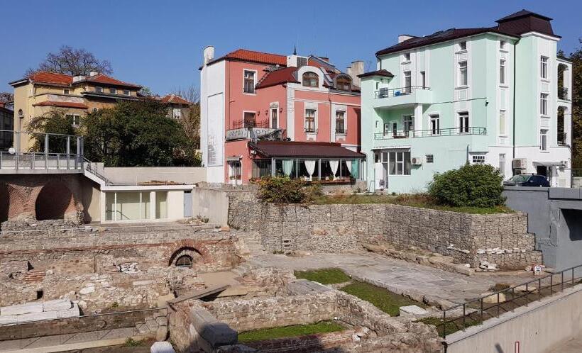 스탠다드 룸, Odeon