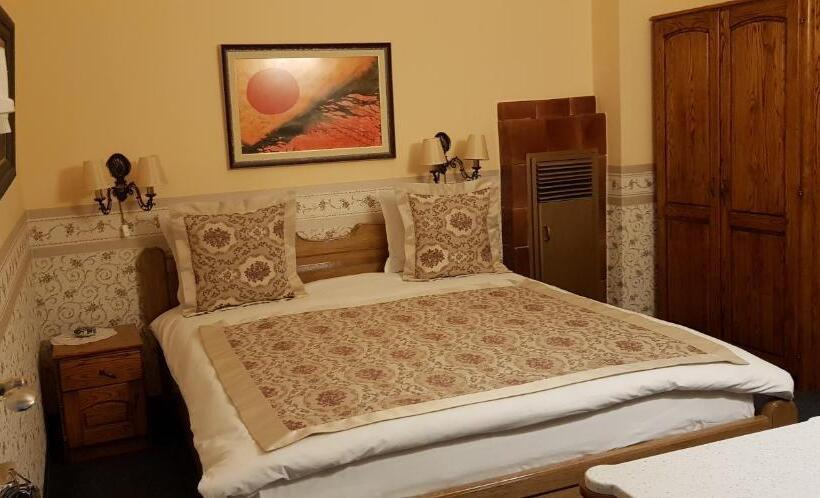 이코노미 싱글 룸, Odeon