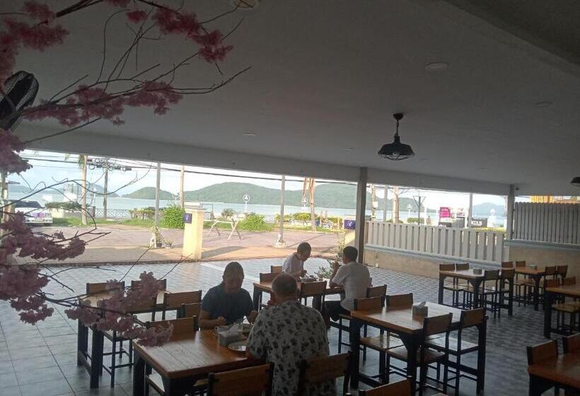 اتاق لوکس, Panwa Beach Side Beachfront