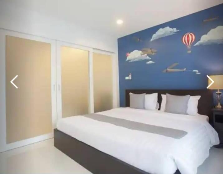 اتاق لوکس با بالکن, Panwa Beach Side Beachfront