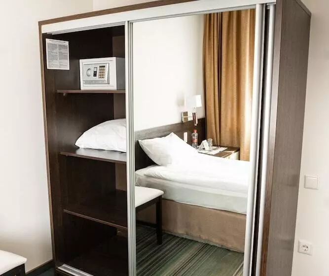 اتاق اکونومی یک تخته, Parkcity
