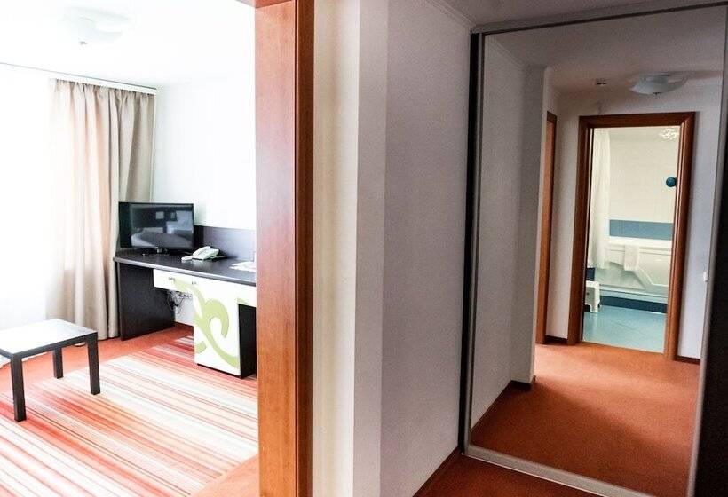 غرفة قياسية, Parkcity