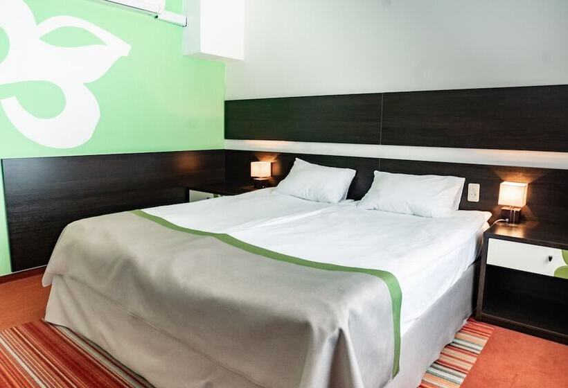 غرفة قياسية, Parkcity