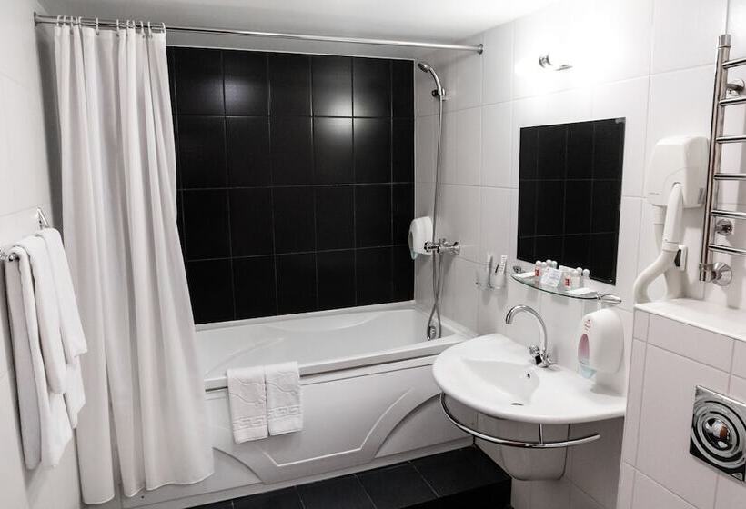 غرفة قياسية, Parkcity