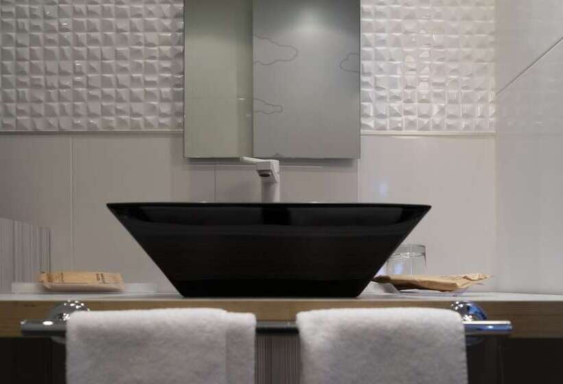 اتاق استاندارد با چشمانداز پارک, Petit Palace Savoy Alfonso XII