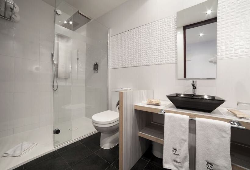 اتاق عادی, Petit Palace Savoy Alfonso XII