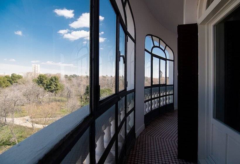 سوییت جونیور, Petit Palace Savoy Alfonso XII