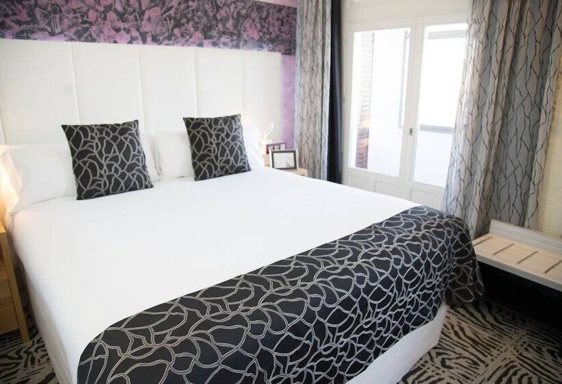 اتاق استاندارد, Petit Palace Savoy Alfonso XII