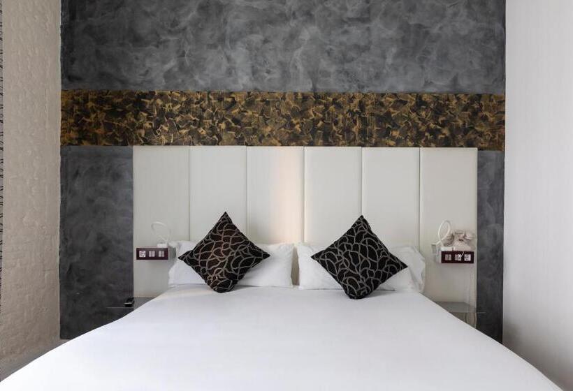 اتاق استاندارد با چشمانداز پارک, Petit Palace Savoy Alfonso XII