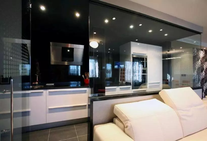 1 Bedroom Deluxe Apartment