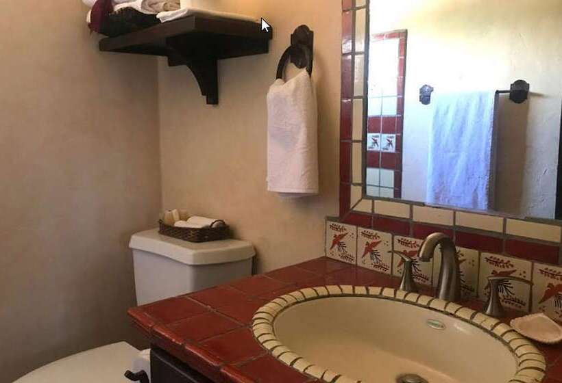 クイーンサイズベッドのスイートルーム, Posada Del Cortes