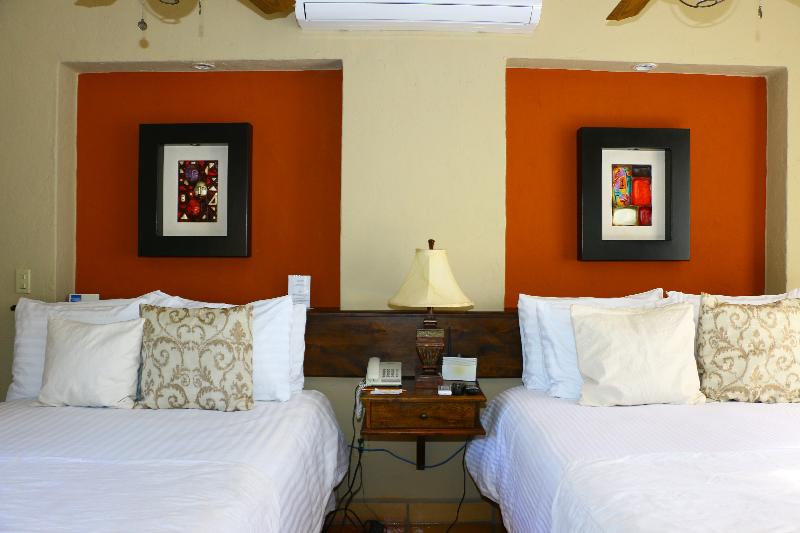 クイーンサイズベッドのスイートルーム, Posada Del Cortes