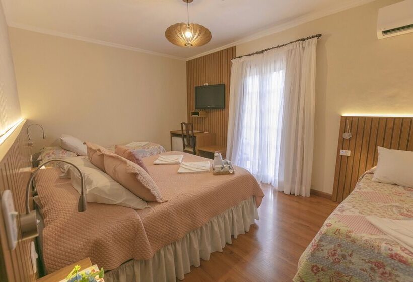 豪华三人间, Pousada Das Hortensias