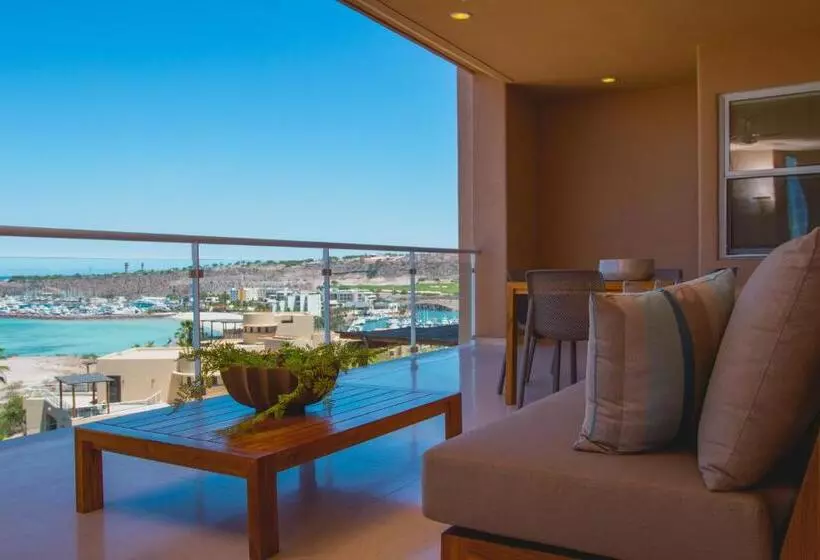 オーシャンビュースイート, Puerta Cortes Residences