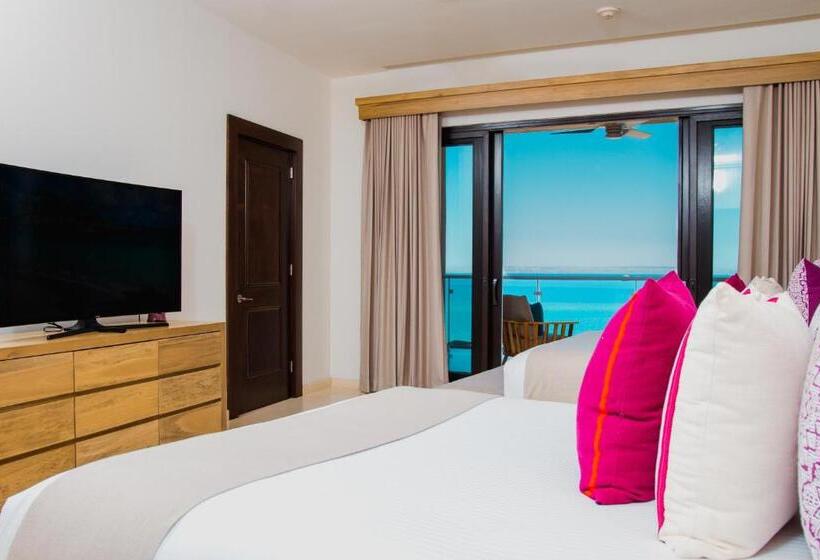 2 Bedrooms Suite Sea View, Puerta Cortes Residences